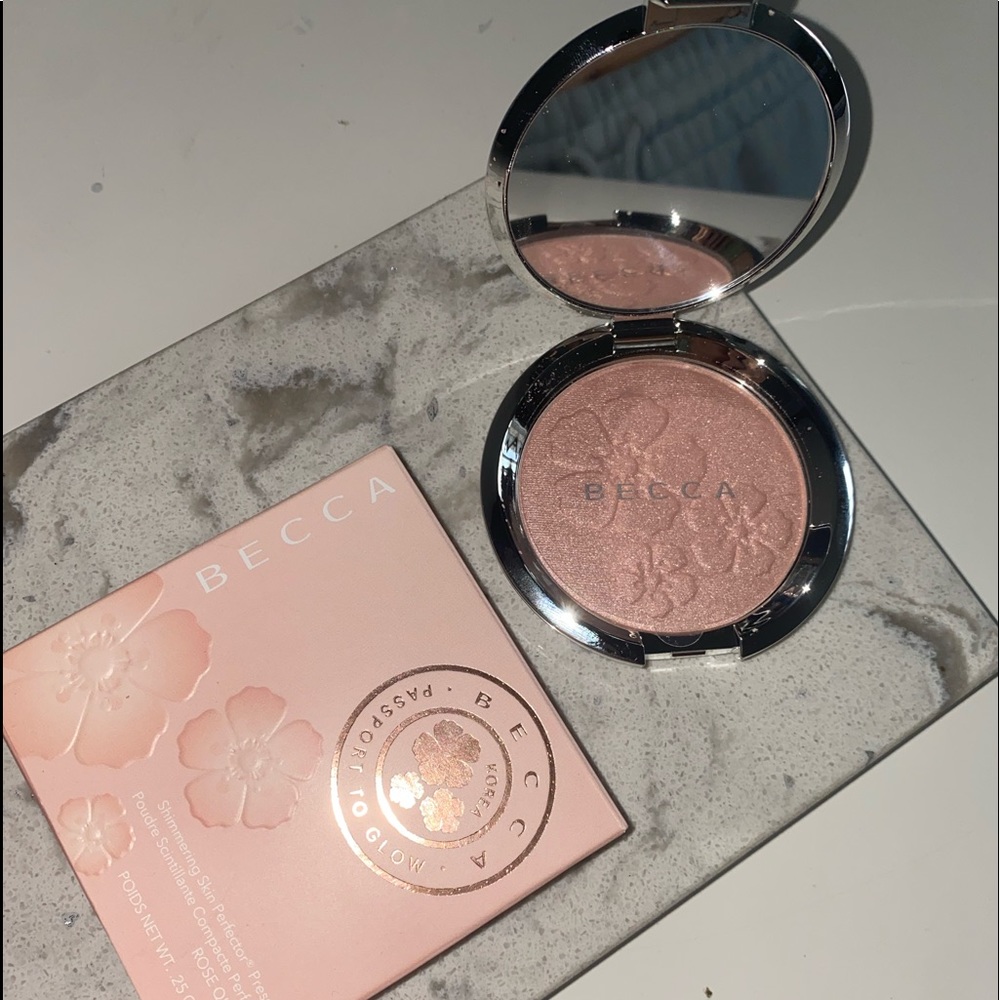 Becca highlighter - Picture 2 of 6